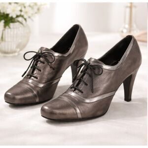 Stuart Weitzman Booties Metalic Brown Lace Up Heels Retail $285 Womens Size 6